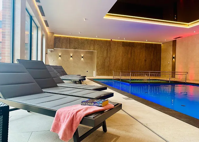 Hotel Palac Poledno
