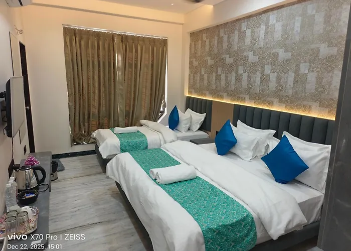 Kdm Indore Palace- A Walk Away From Saibaba Temple