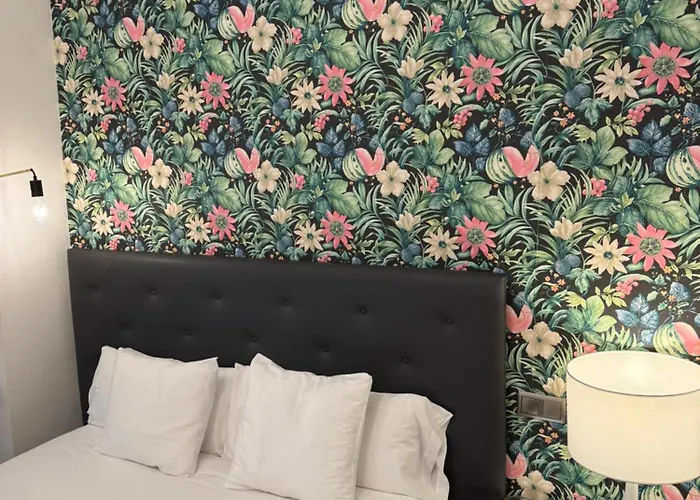 Cuatro Caminos Rooms