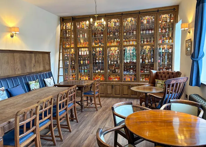 Lower Buck Inn
