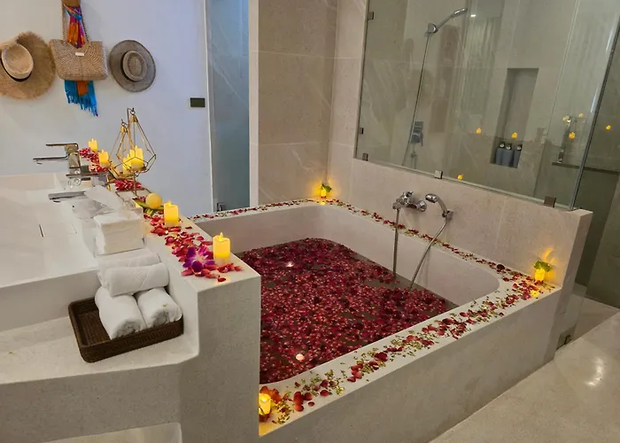 White Whale Beachfront Pool Villa