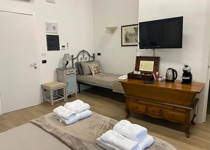 CASCINA LAI - Oasi Naturalistica - Camere private