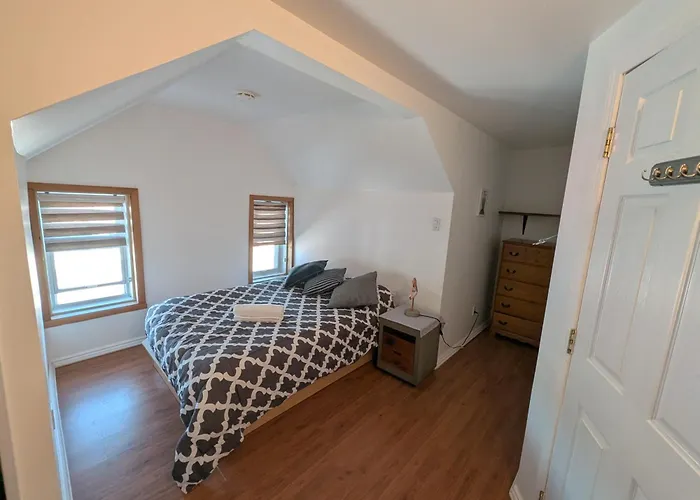 LA MAISON NAMASTÉ Auberge touristique Lachute