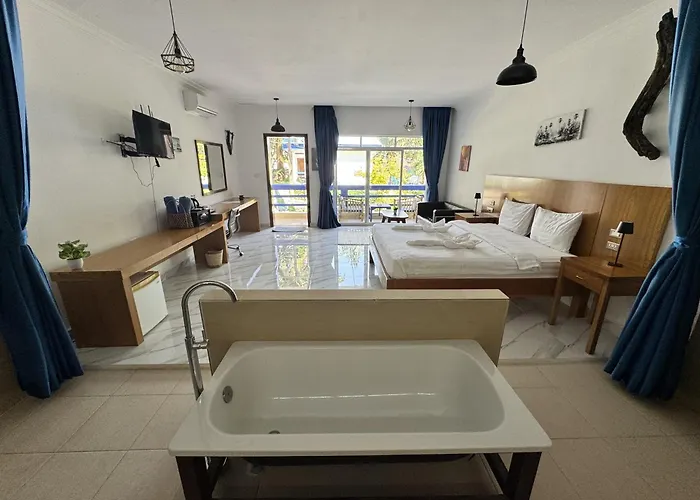 Amor Resort Koh Rong