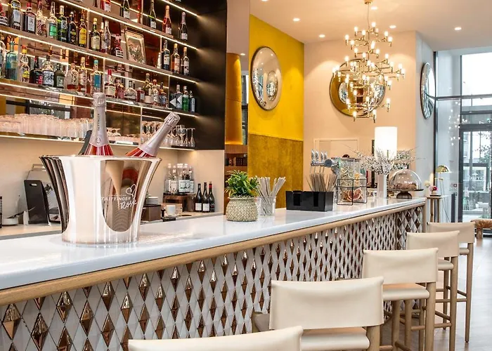 Hotel Kyriad Prestige Paris Asnieres