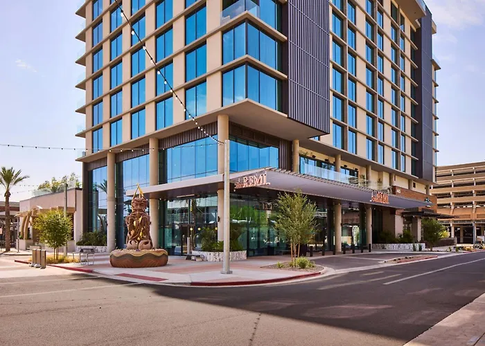 The Remi Scottsdale Autograph Collection