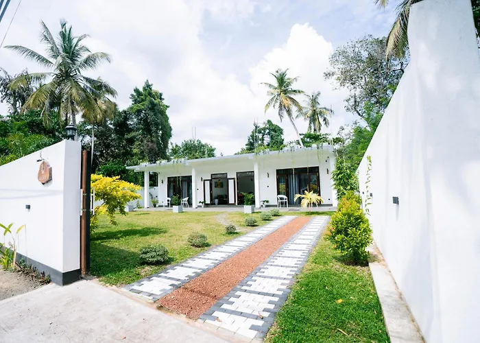 Villa Alora