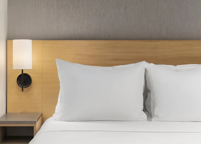 Hyatt Place Toronto Airport