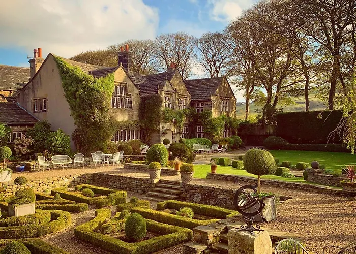 Holdsworth House