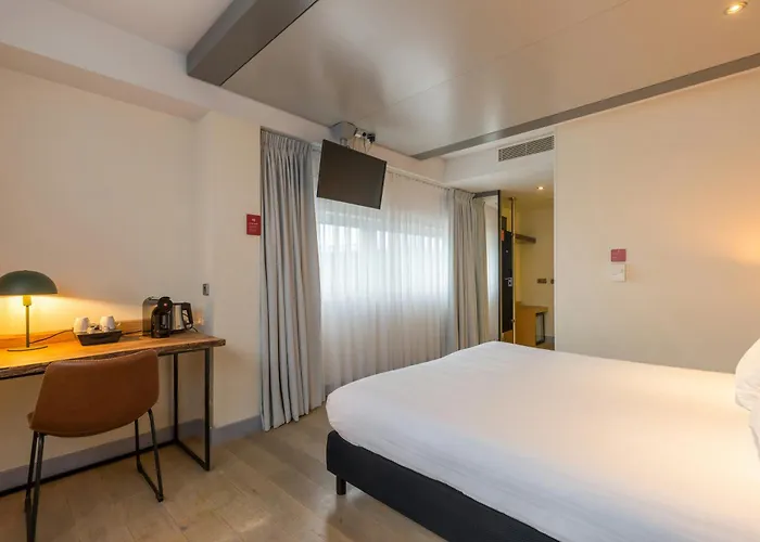 Leonardo Hotel Almere City Center