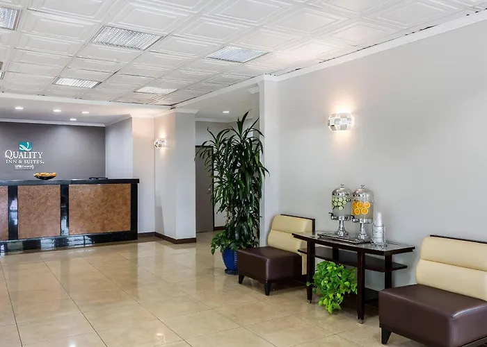 Quality Inn & Suites Los Angeles Airport - Stadium District