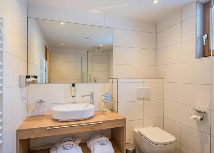 Hotel Alpenkönigin - ALPINE LUXURY - Sommer Silvretta Premium Card inklusive