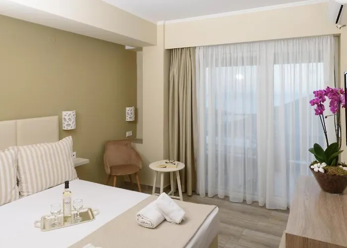 Ammos Beach Seaside Luxury Suites Hotel