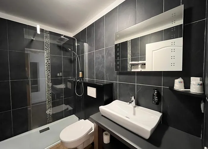 Logis- Hotel De La Baie De Wissant & Appartements