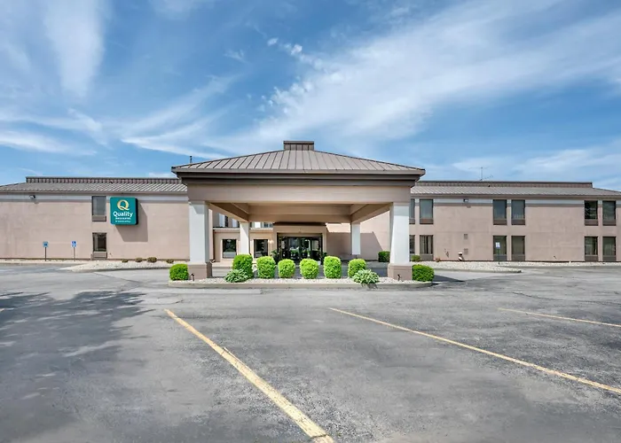 Quality Inn & Suites Near Amish Country