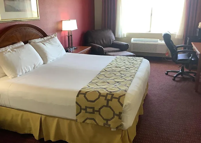 Baymont Inn & Suites By Wyndham Holbrook
