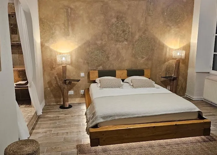 Bed and Breakfast Domaine De Pradaous à Reillanne