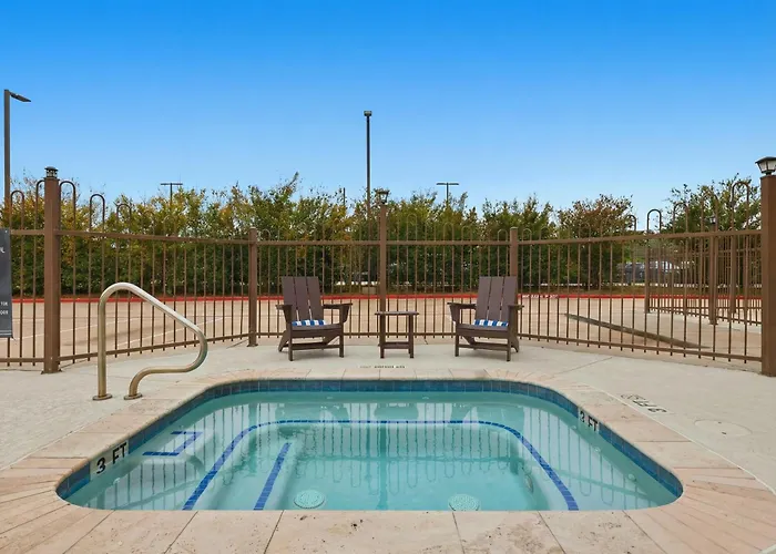 Kozy Hotel Houston North