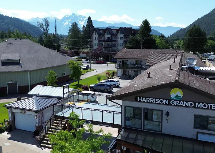 Harrison Grand Motel