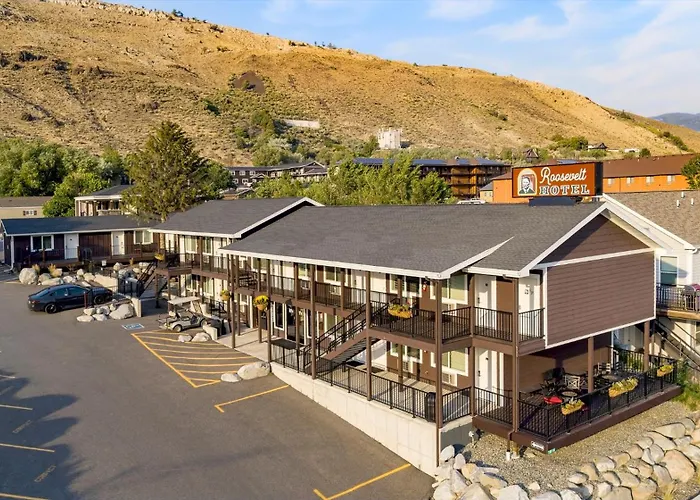 Roosevelt Hotel & Cabins - Yellowstone