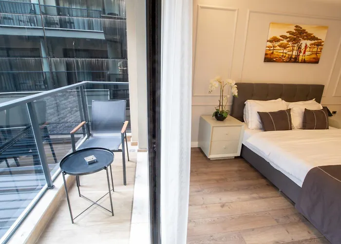 My Way Deluxe Hotel