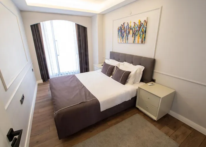 My Way Deluxe Hotel