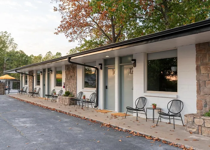 Arka Motel