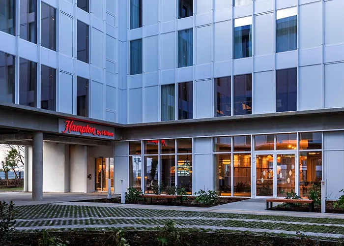 Hampton By Hilton Bordeaux Merignac Airport