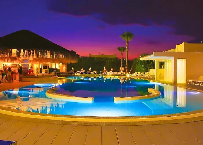 Aura Club Borgo Rio Favara