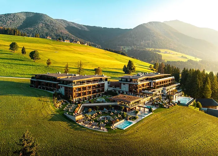 Hotel Alpen Tesitin Panorama Wellness Resort