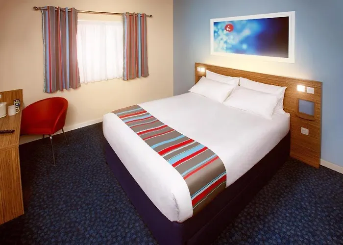Travelodge Llanelli Cross Hands