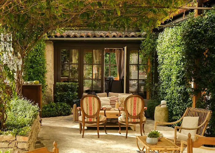 L'Abbaye Hotel