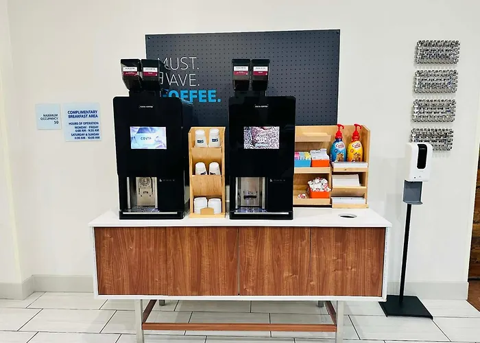 Holiday Inn Express & Suites By Ihg