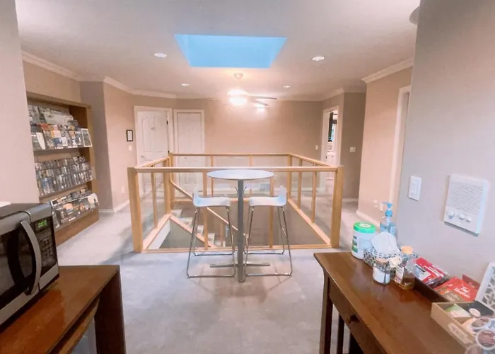 Cornerstone Bed And Breakfast