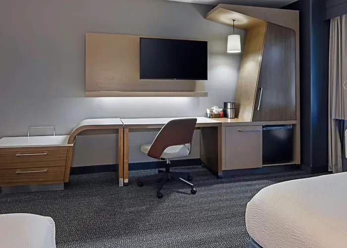 Courtyard By Marriott Sacramento Midtown