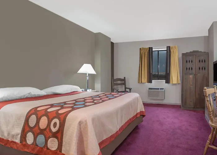 Super 8 By Wyndham Taos