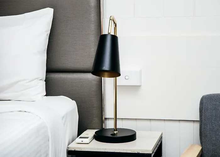 All Travellers Motor Inn