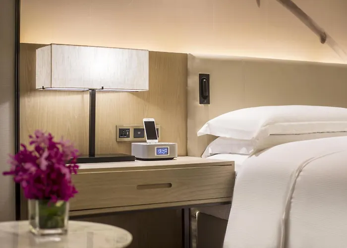 Doubletree By Hilton Longhua