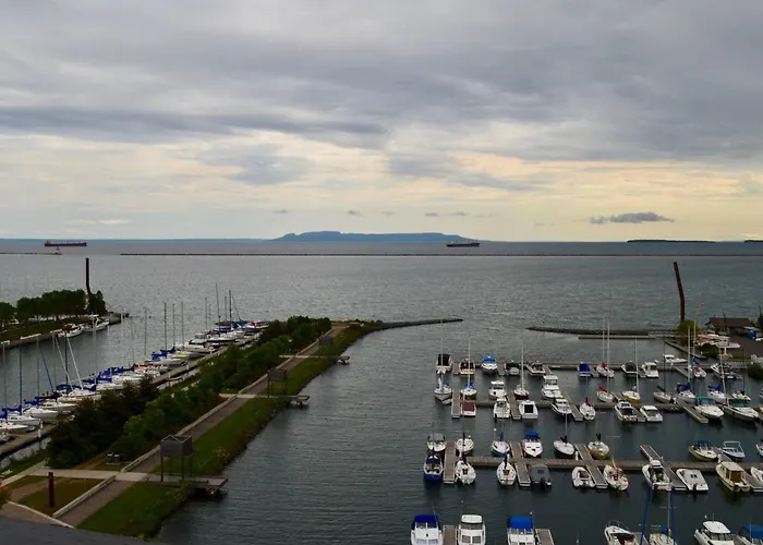 Delta Hotels By Marriott Thunder Bay