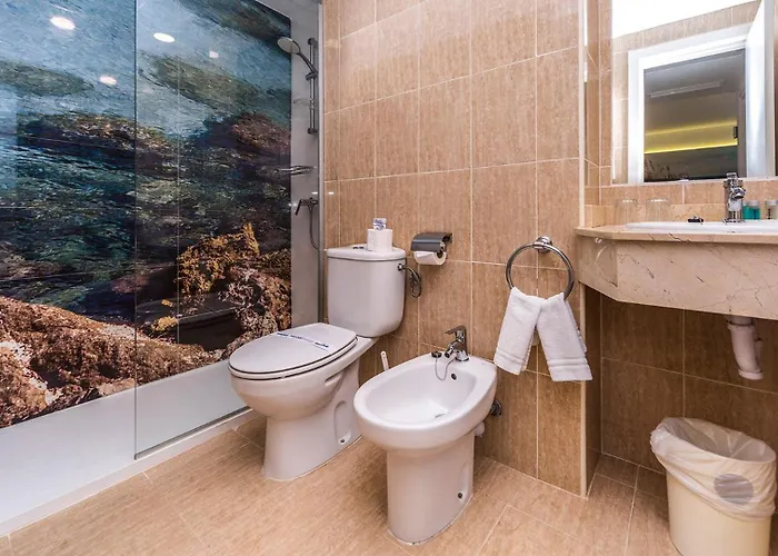 Apartamentos Globales Lord Nelson (Adults Only)