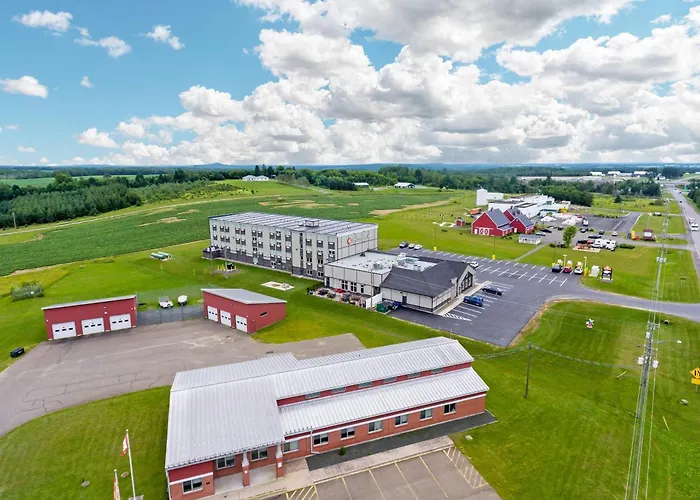 Amsterdam Inn & Suites, An Ascend Collection Hotel