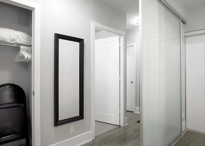 Skyline Suites - Walk To Mtcc, Acc, Rogers Centre & Entertainment District