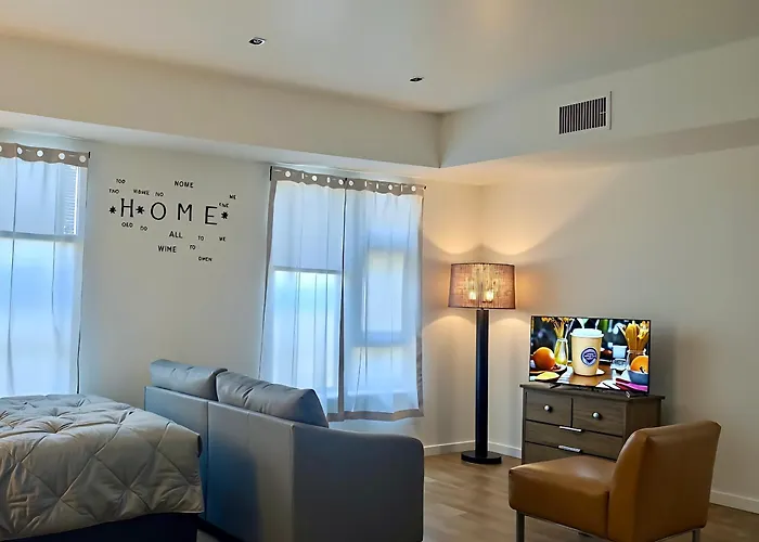 Downtown Modern Apartments