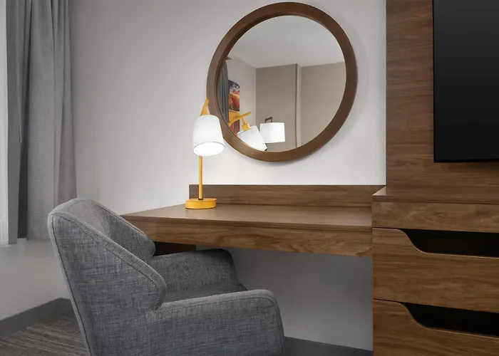 Hampton Inn & Suites Denver-Cherry Creek