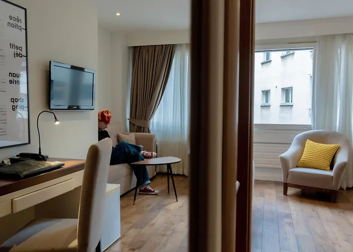 Hotel Alpha