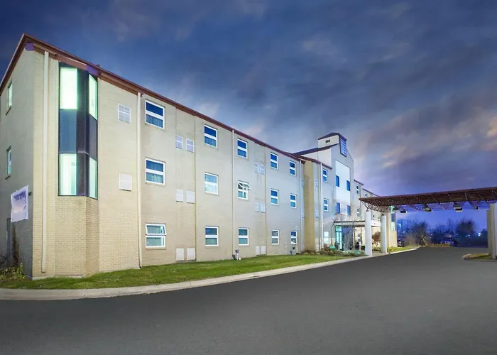 Travelodge By Wyndham Romulus Detroit Airport