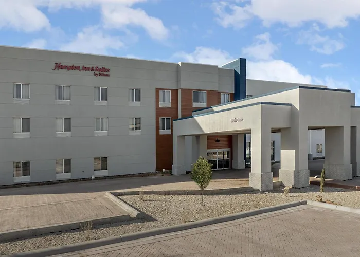 Hampton Inn & Suites
