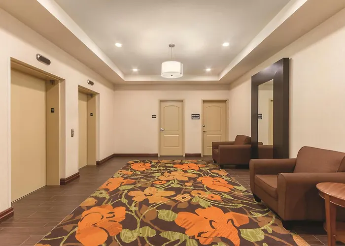 Hampton Inn By Hilton South