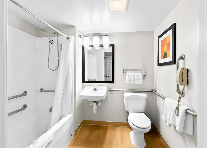 Mainstay Suites Middleburg Heights Cleveland Airport