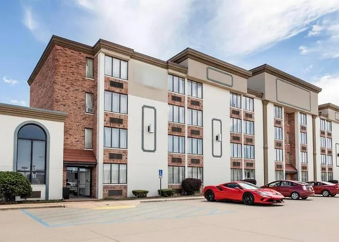 Days Inn & Suites By Wyndham Festus